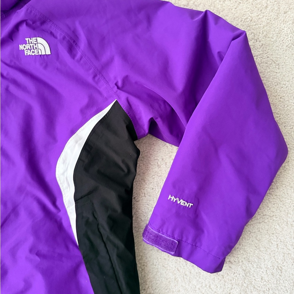 The North Face Hyvent 2 Piece Hooded Jacket - Picture 3 of 16
